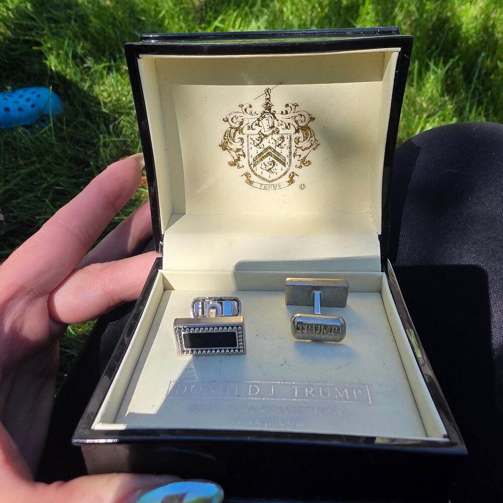 Donald J. Trump Signature Collection cufflinks